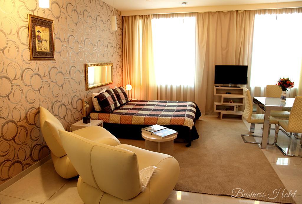 Business Hotel Harkov Szoba fotó
