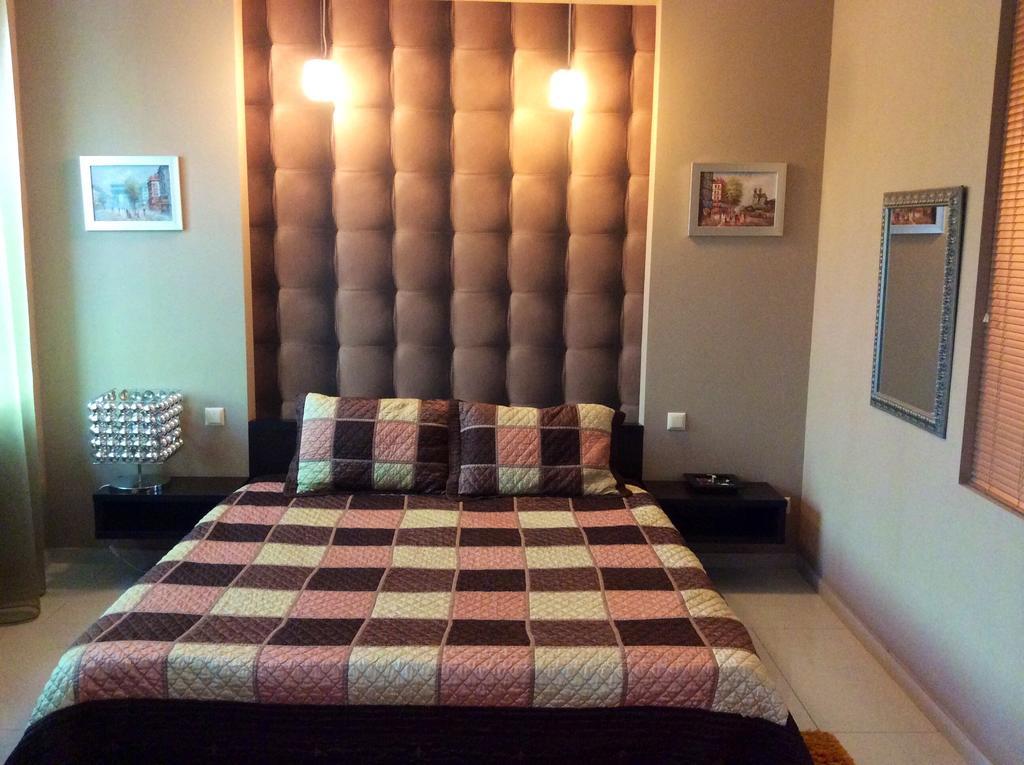 Business Hotel Harkov Kültér fotó