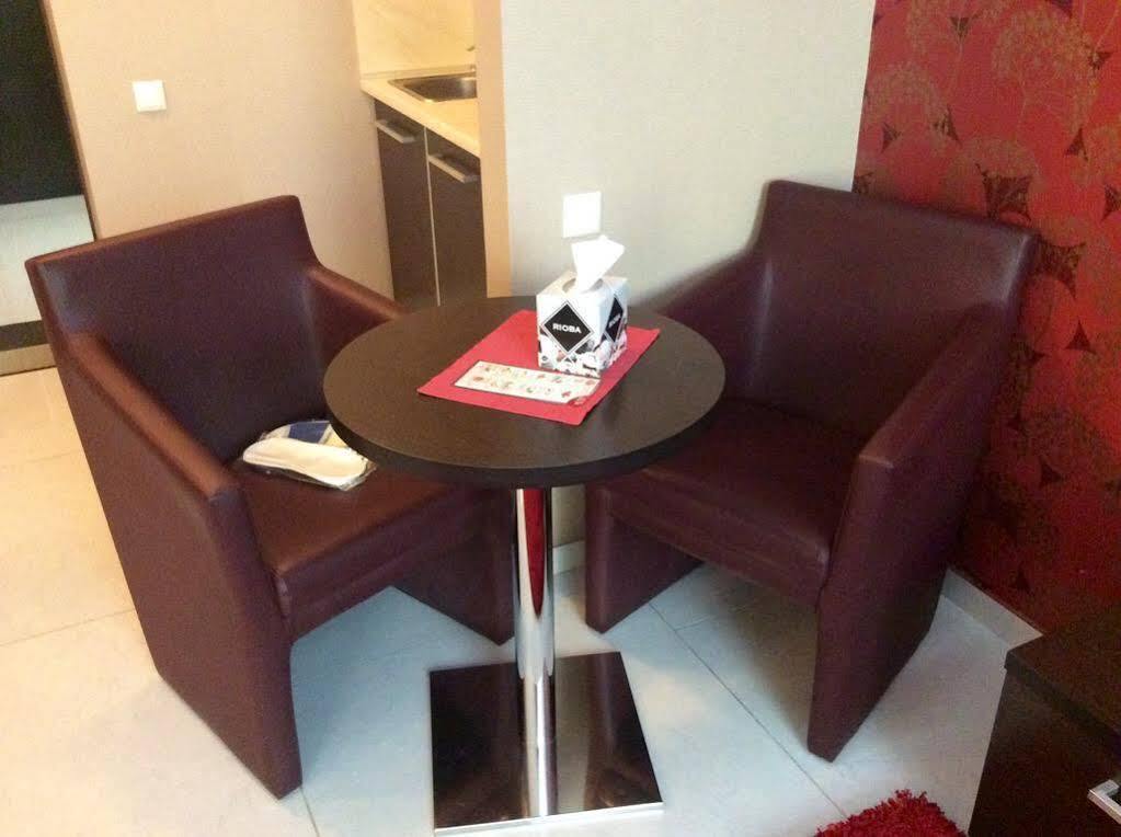 Business Hotel Harkov Kültér fotó